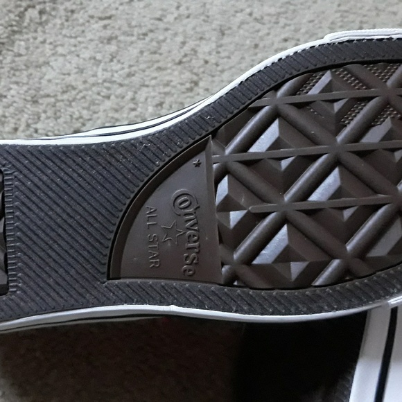 Converse Lady's Sneakers - Picture 6 of 8